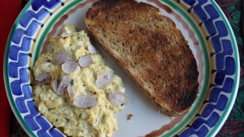 How to Make the Best Scrambled Eggs {So Easy!} - Kristine's Kitchen